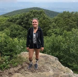 Meet your Posher, Leah